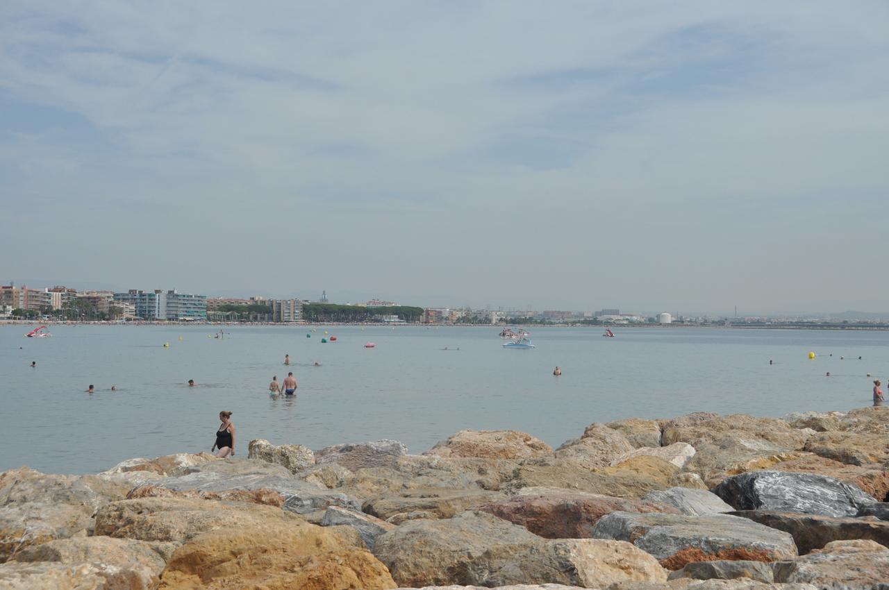 Alojamiento Villa Moles Salou Dış mekan fotoğraf