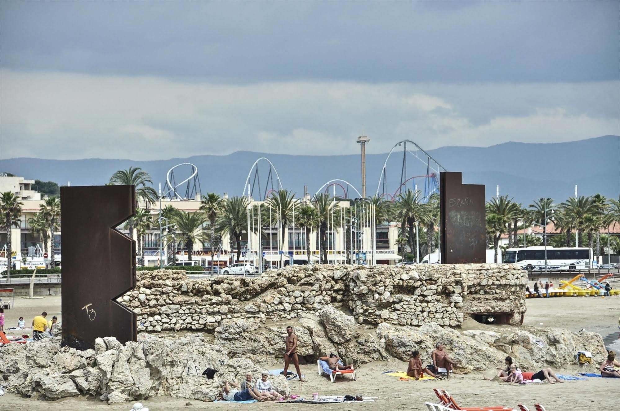 Alojamiento Villa Moles Salou Dış mekan fotoğraf
